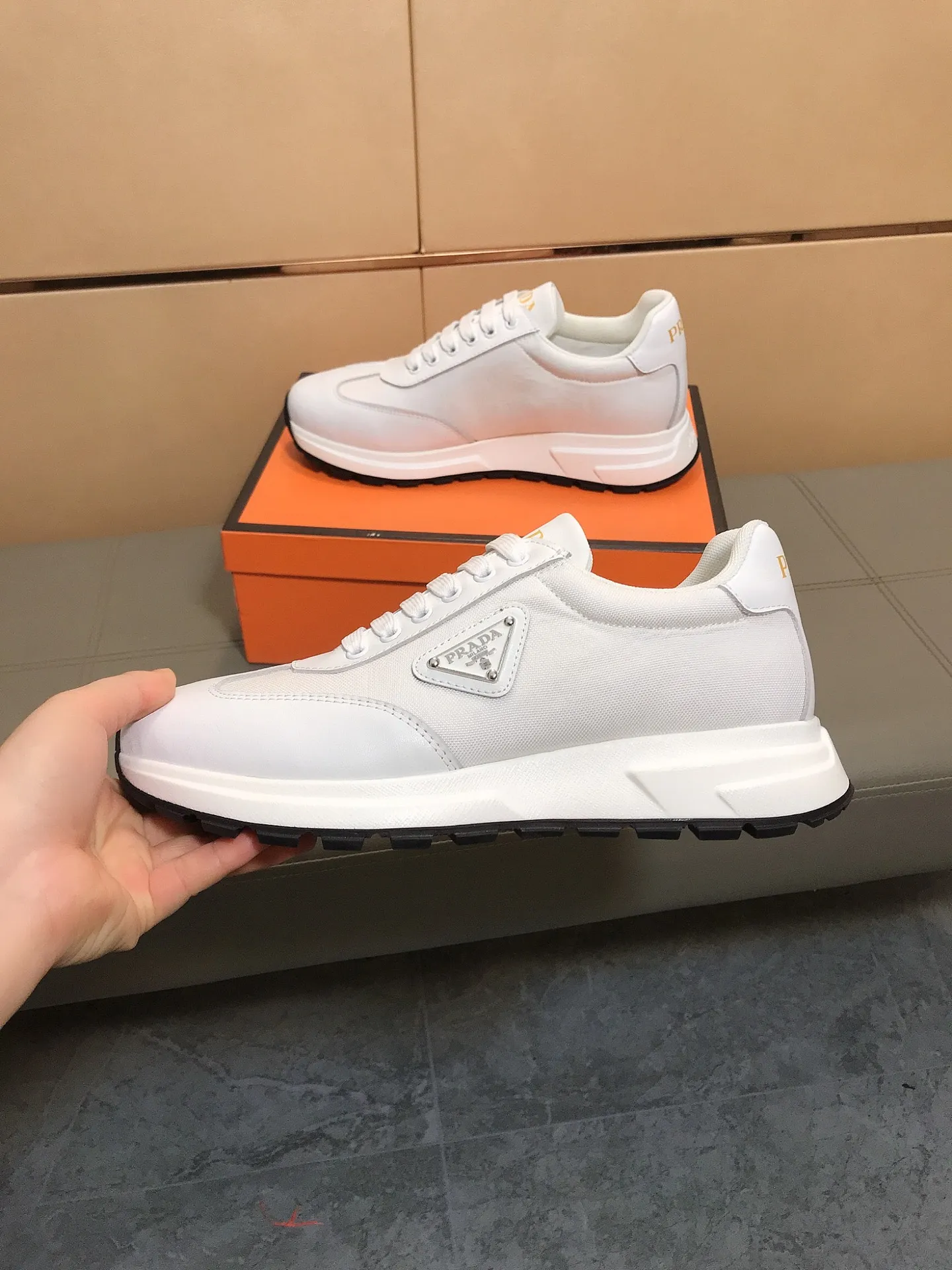 Ex-factory price 400 💎💎🆕Prada's latest casual and fashionable men's shoes👟hot style💥simple and elegant style, exclusive for trendy men. Unique latest brand elements👑, fashionable and generous, imported cowhide leather splicing breathable fabrics, comfortable lining + sheepskin feet, super comfortable and wear-resistant outsole, classic model taken in kind, code number: 38-44